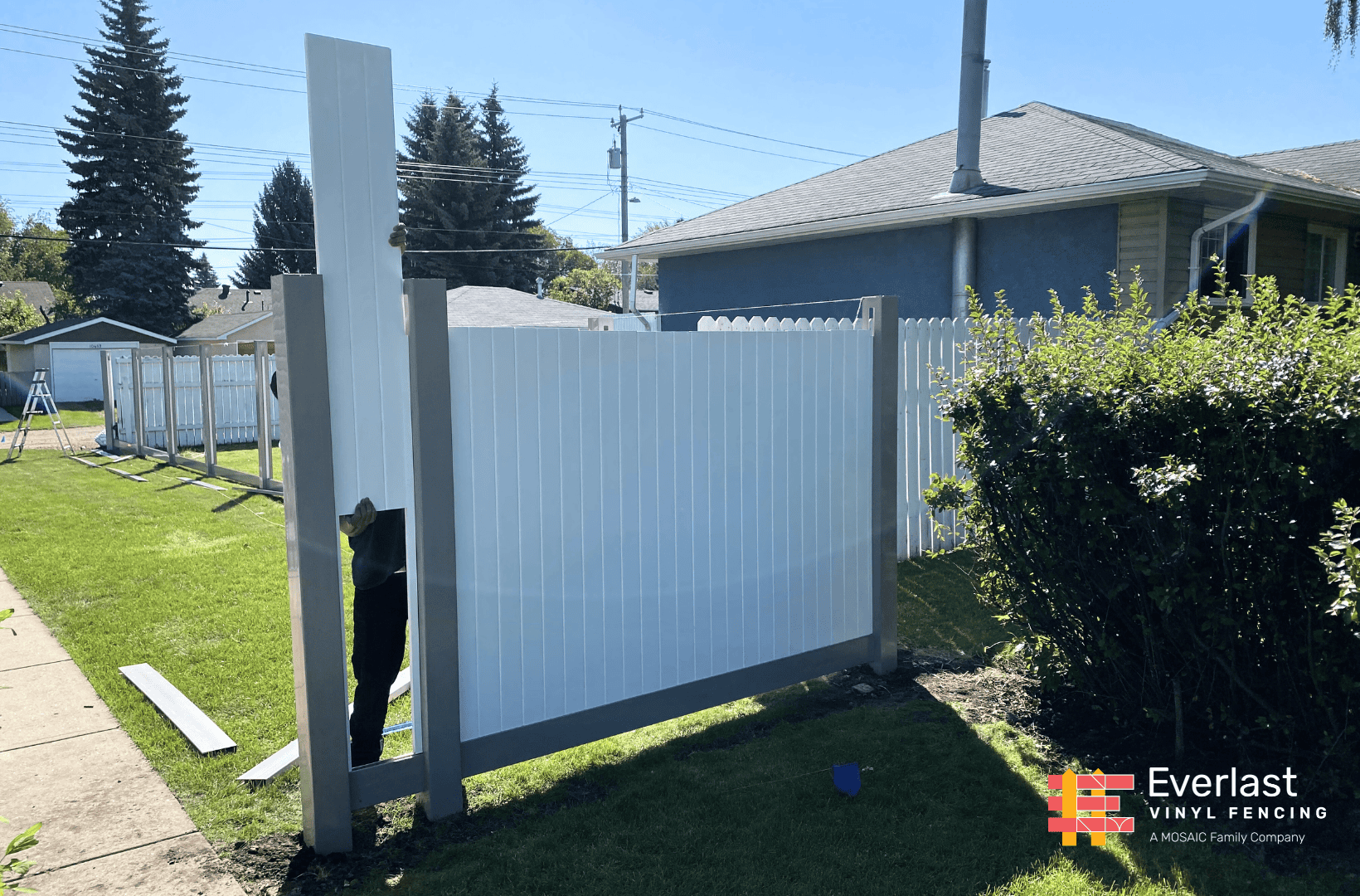 What is a Prepaid Contractor License? Why Is It Crucial for Your Fencing Contractor?